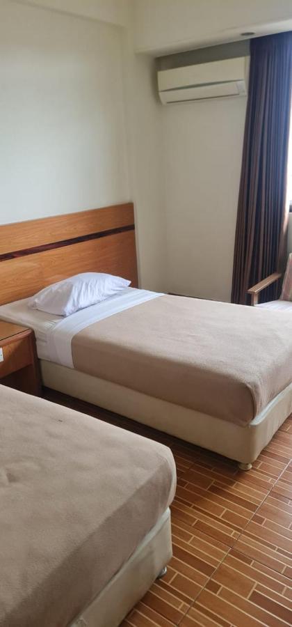 טאנג'ונג פינאנג Paradise Hotel מראה חיצוני תמונה