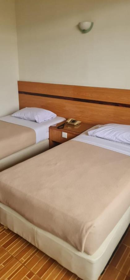 טאנג'ונג פינאנג Paradise Hotel מראה חיצוני תמונה