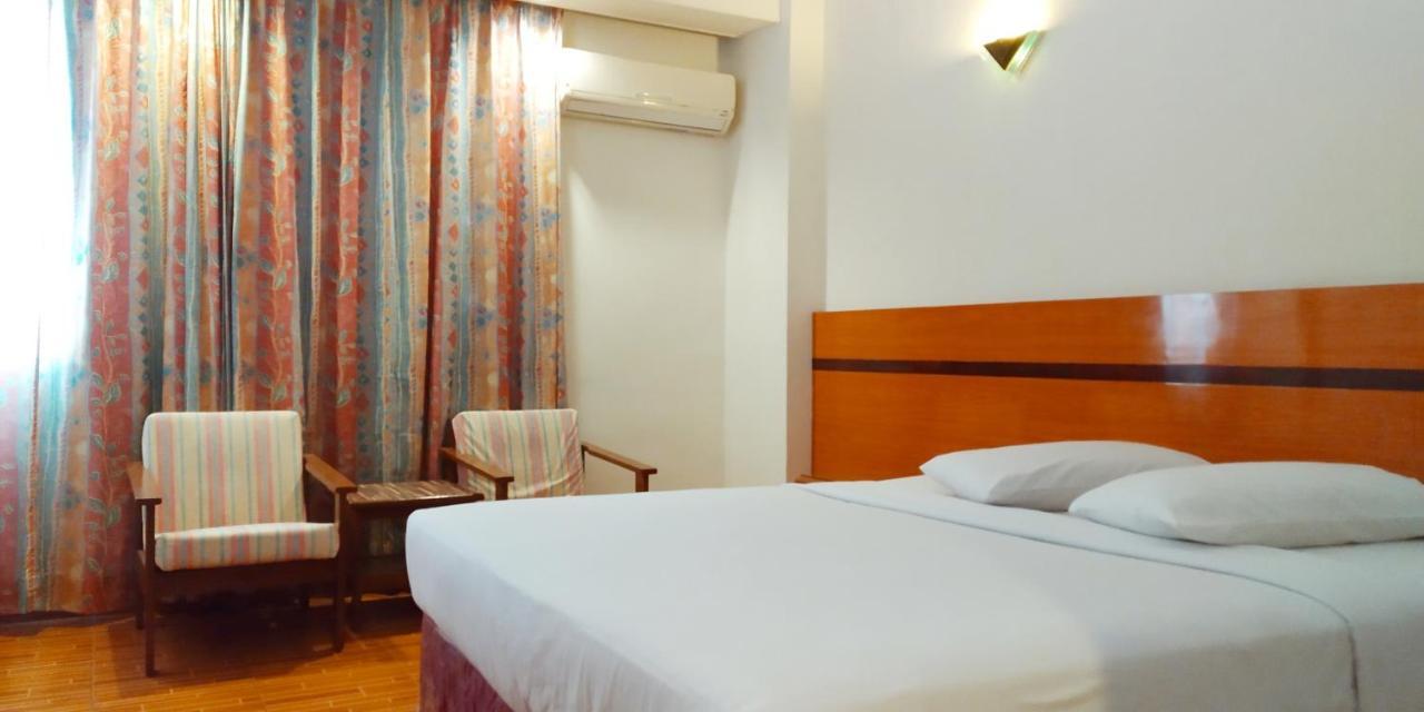 טאנג'ונג פינאנג Paradise Hotel מראה חיצוני תמונה