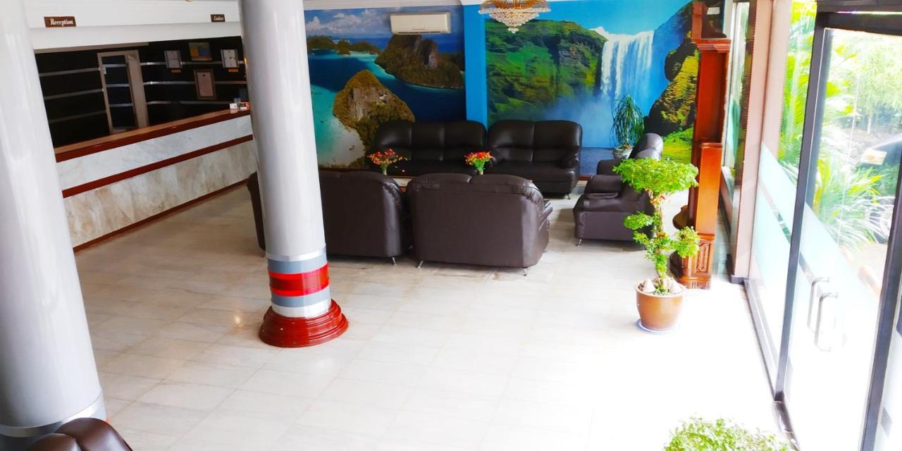 טאנג'ונג פינאנג Paradise Hotel מראה חיצוני תמונה
